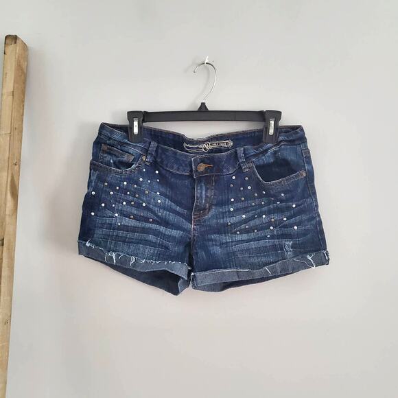 Max Rave Blue Distressed Grommet Accent Short Jean Shorts Size Junior 13 - Picture 1 of 7